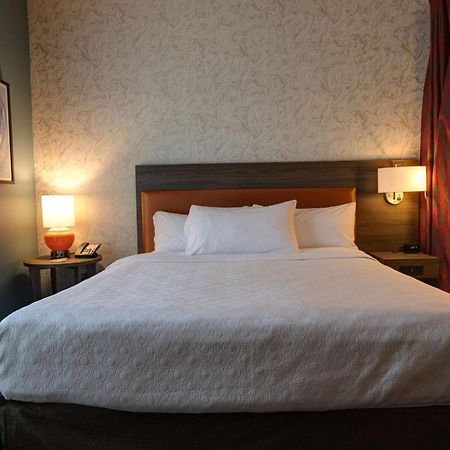 โฮม2สวีท บาย ฮิลตัน ชาร์ลอต อัพทาวน์ นอร์ทแคโรไลนา Hotel ชาร์ล็อต ภายนอก รูปภาพ